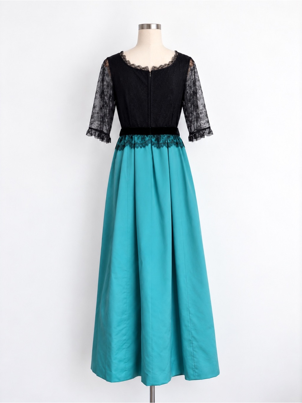 Vintage 1960s Holt Renfrew Made in England Lace Satin Evening Gown Old Hollywood